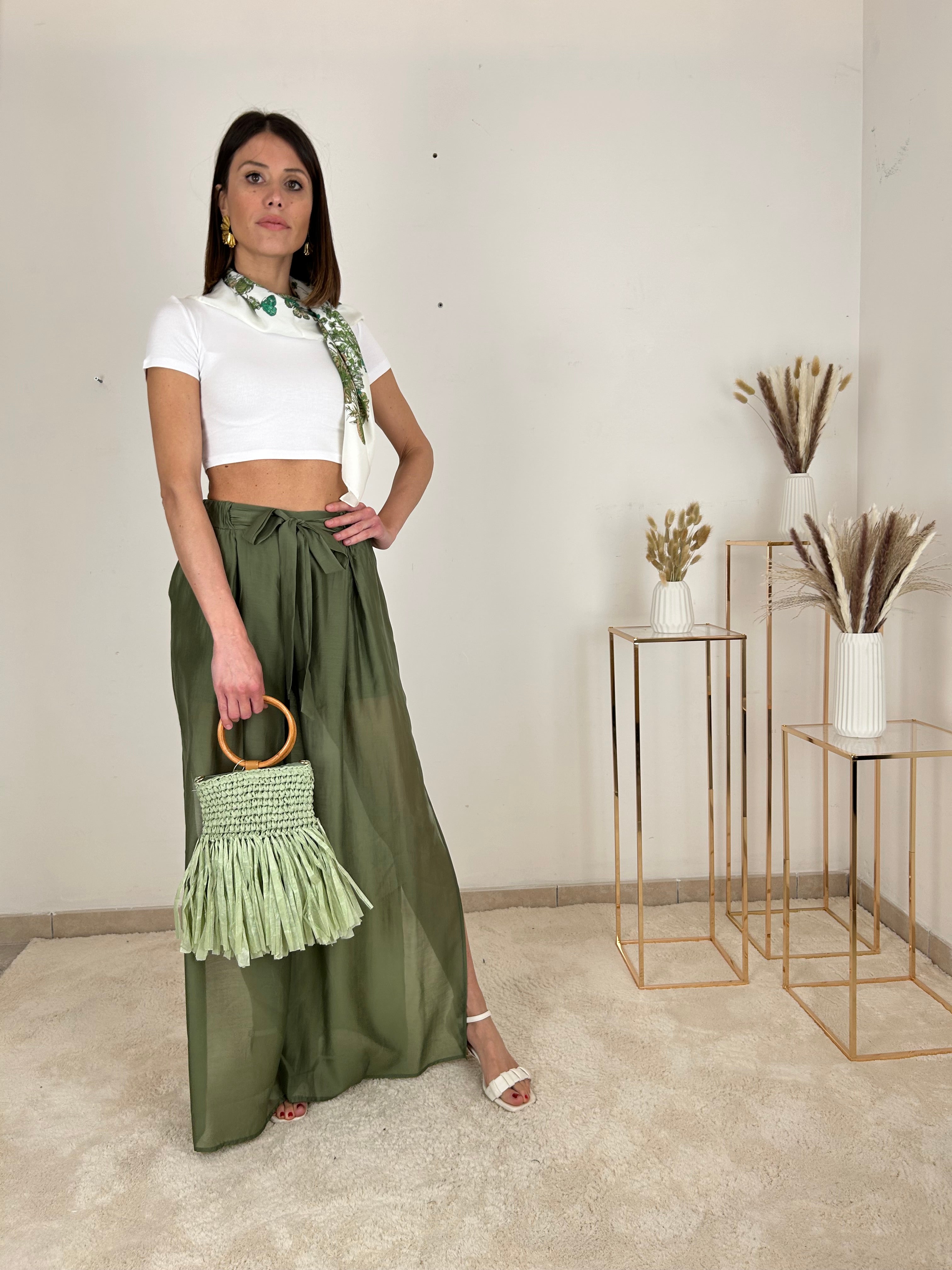 Pantaloni larghi con tasche laterali