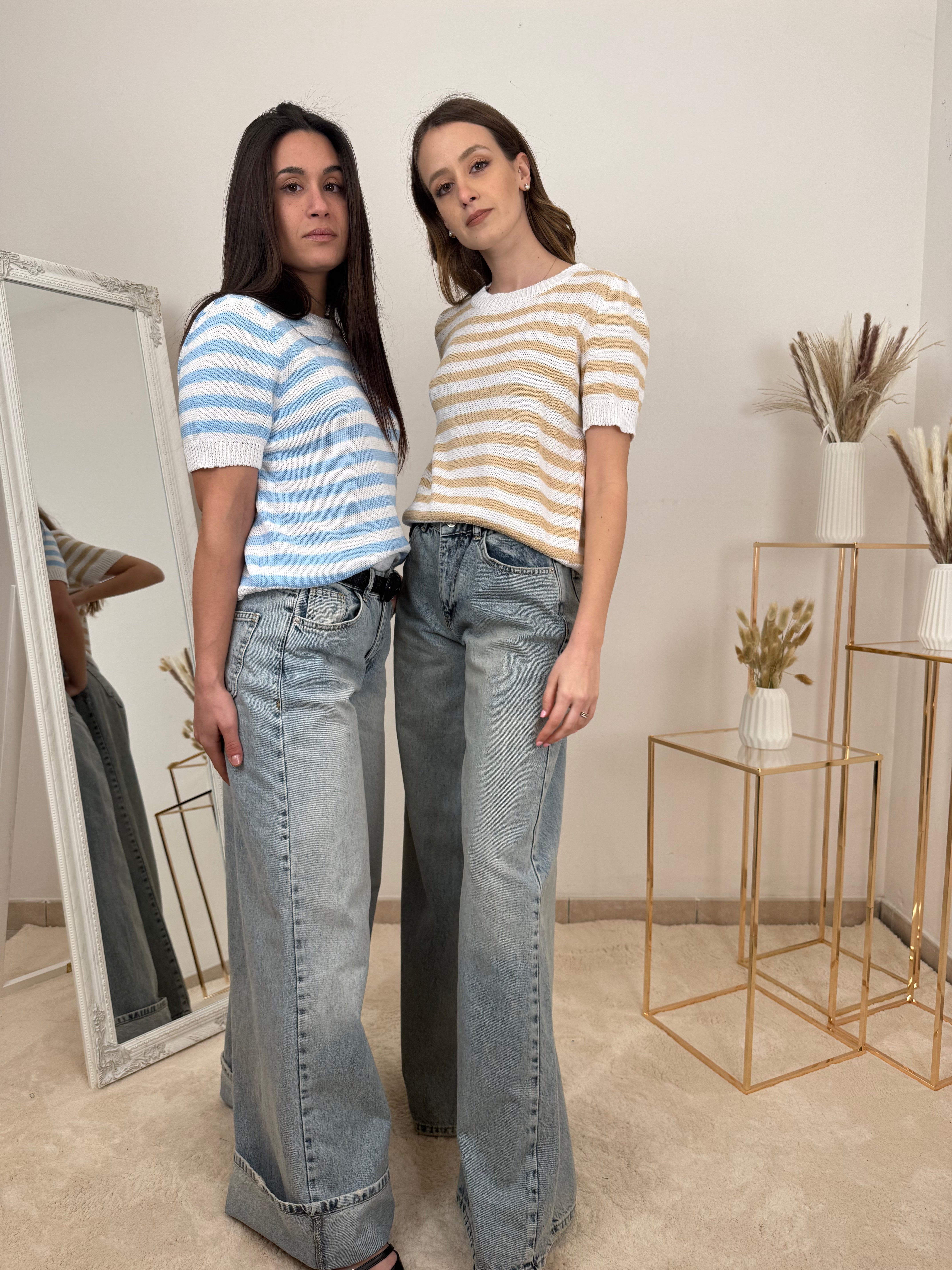Maglietta a Righe in Maglia Leggera con Maniche Corte