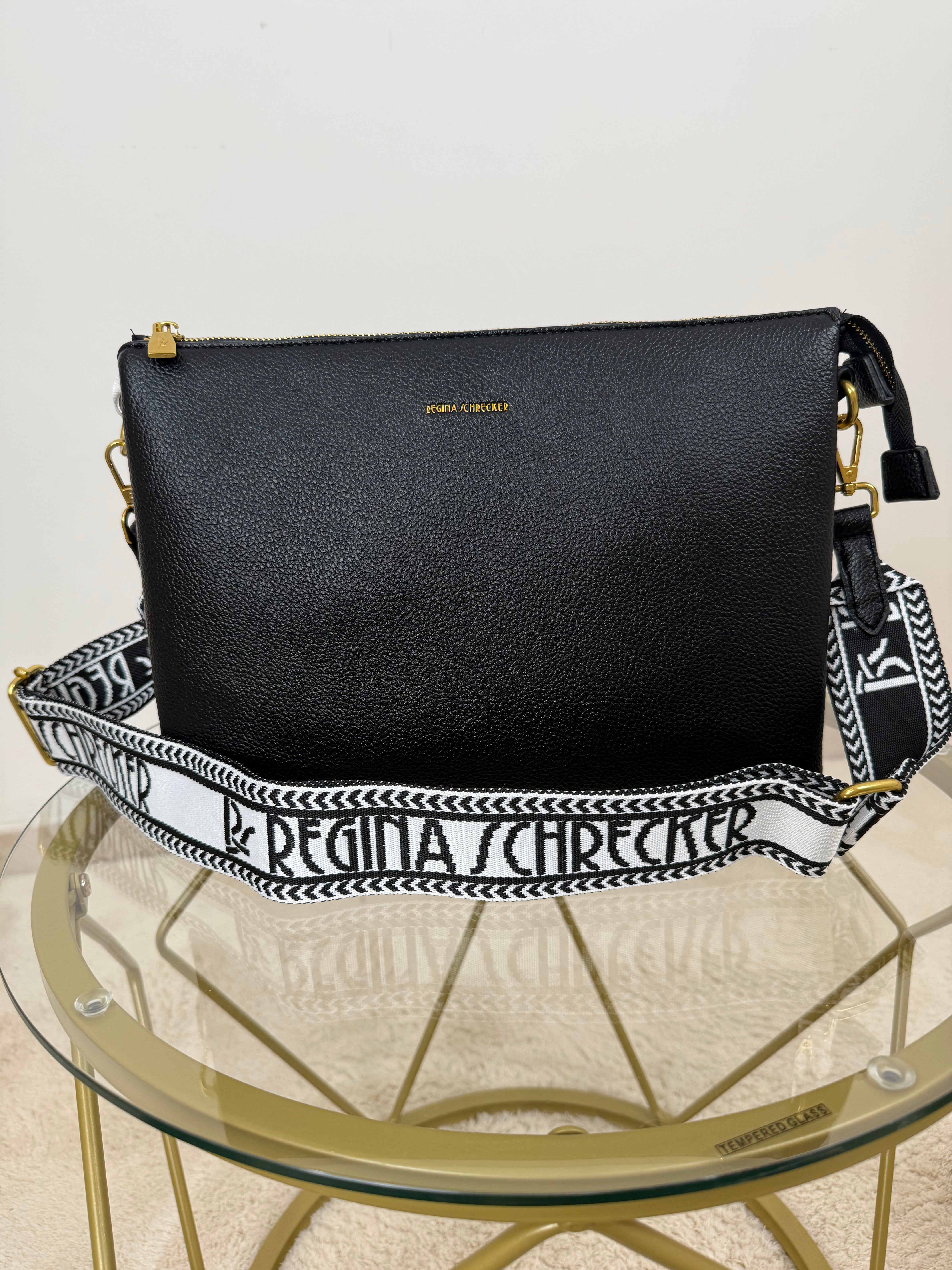 Borsa Media “Regina” – Nera