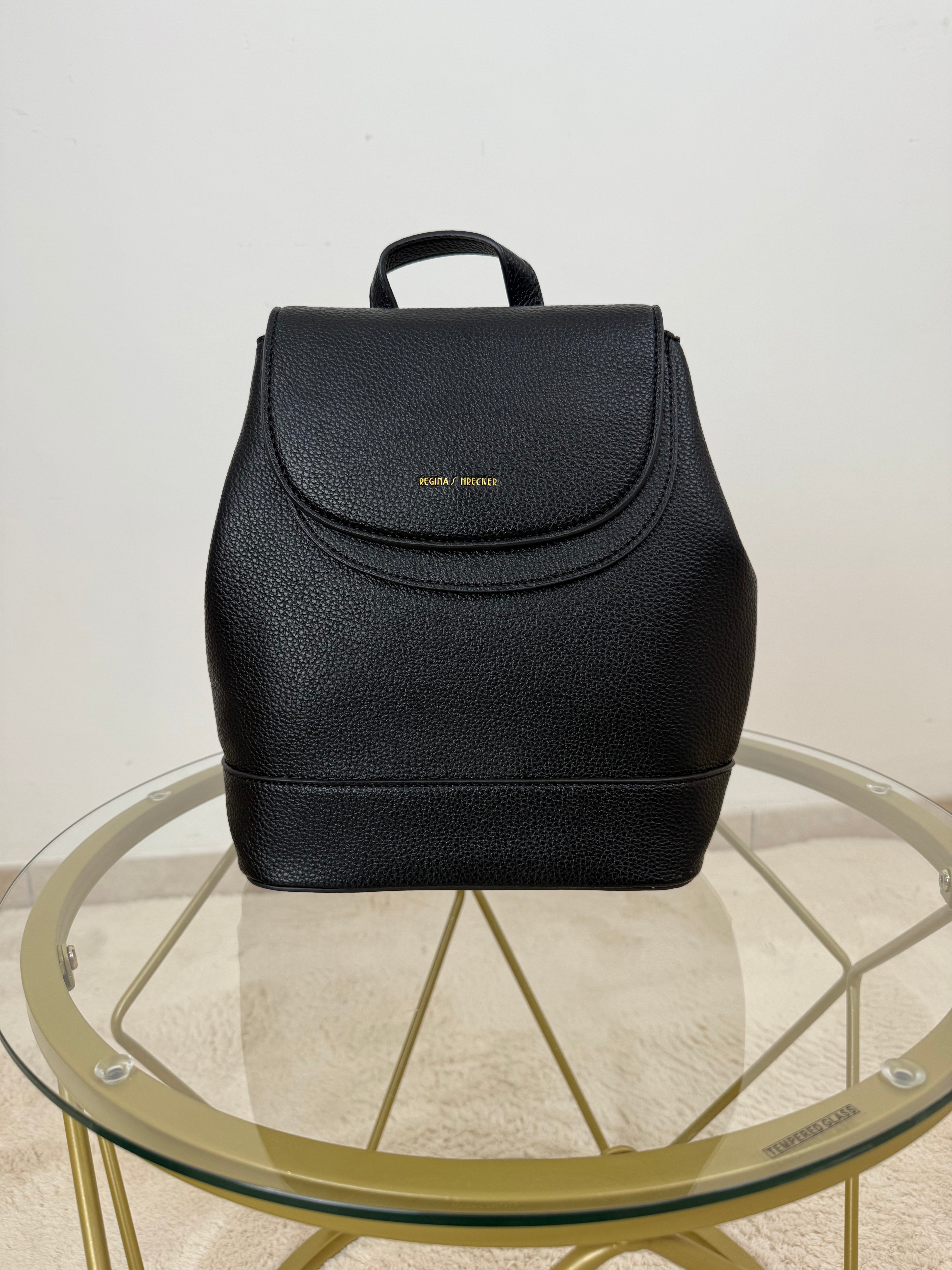 Zaino “Urban Black” – Eleganza Minimal