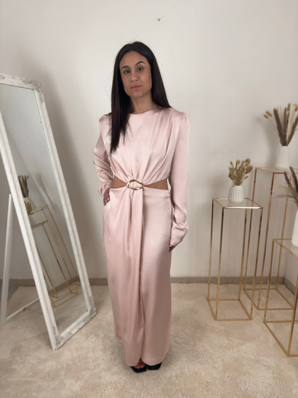 Abito Lungo in Satin con Nodo e Fibbia Oro