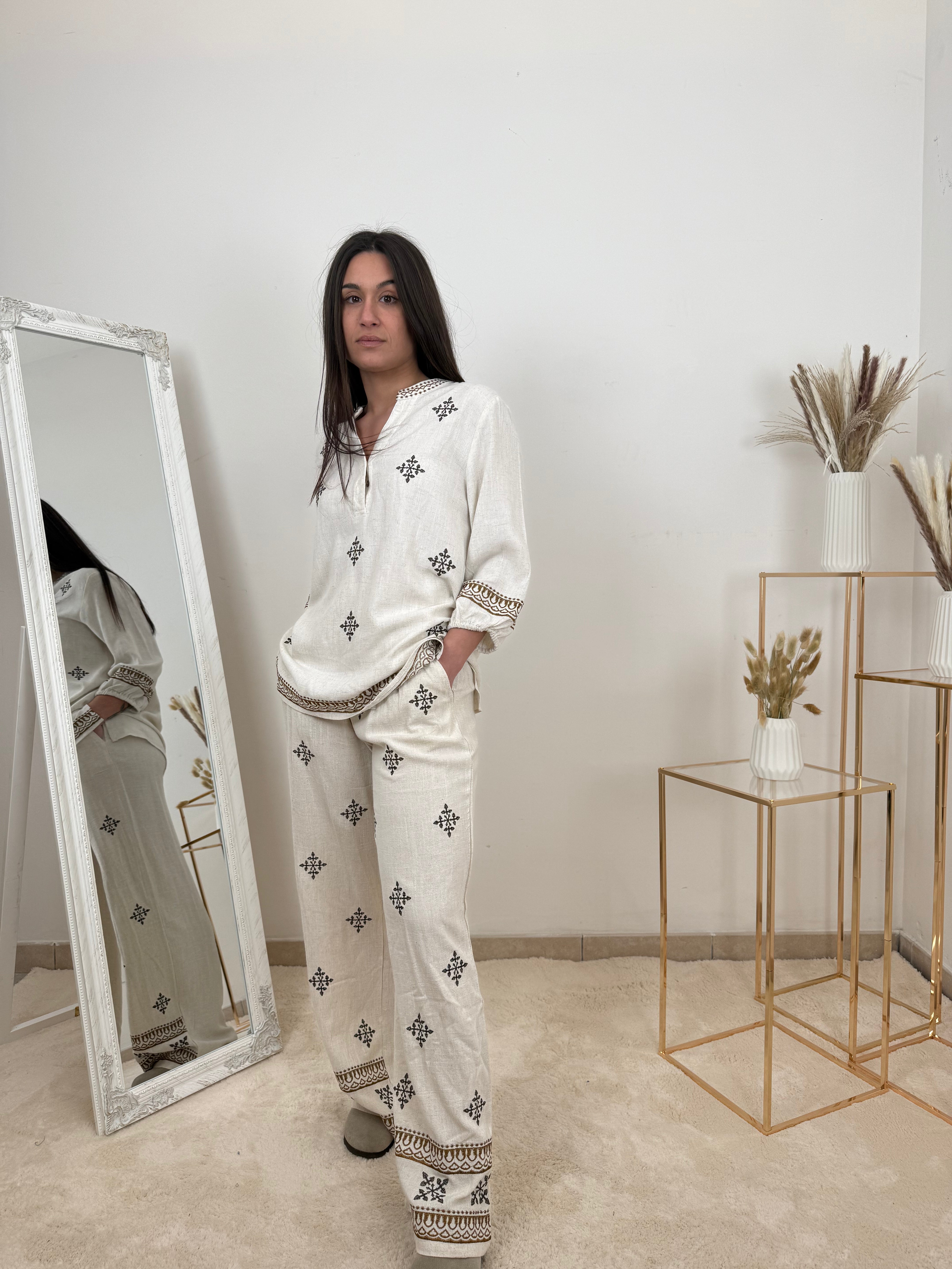 Blusa Ricamata in Cotone con Motivi Etnici