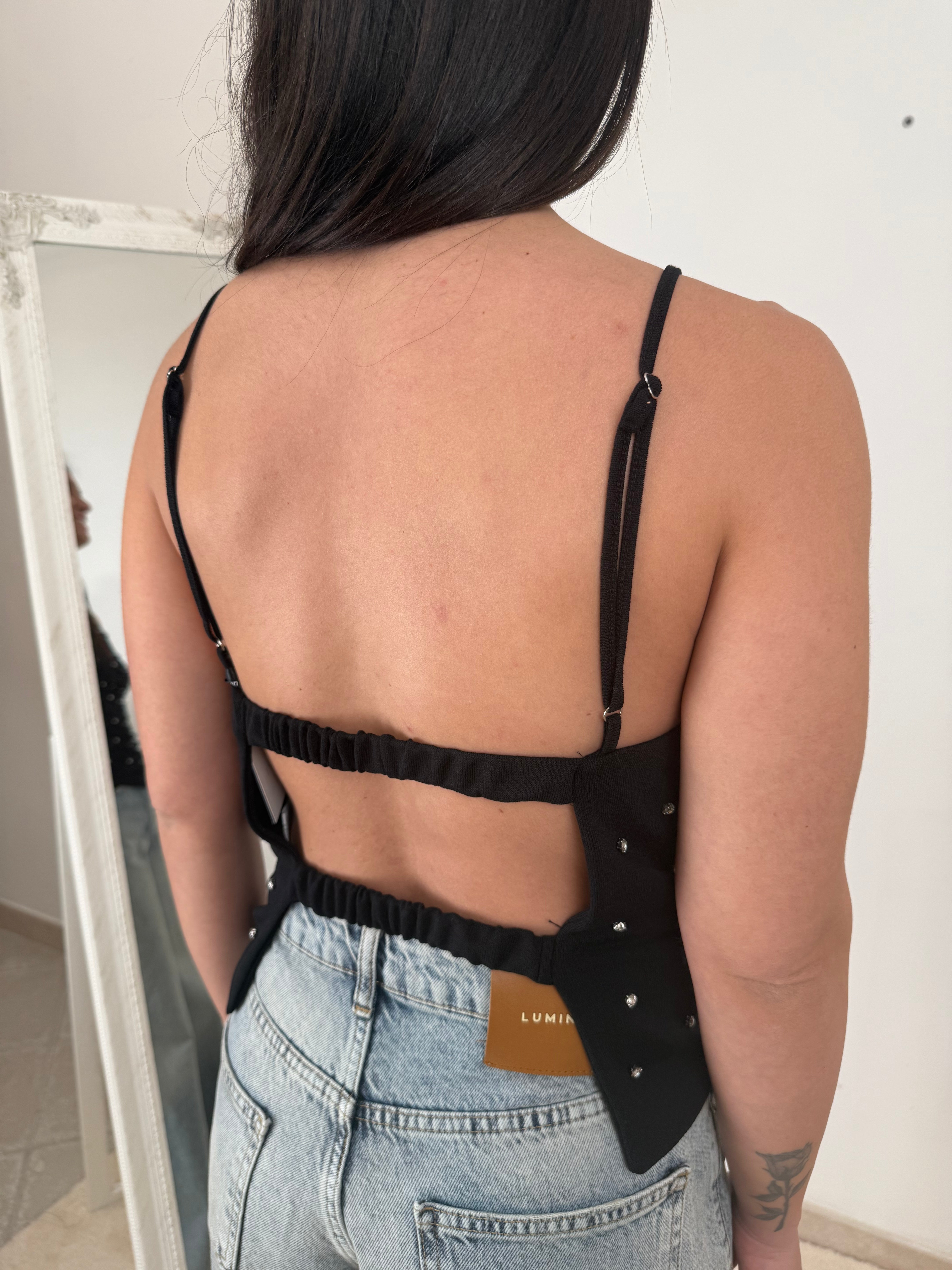 Top “Perla” con Spalline Sottili – Nero